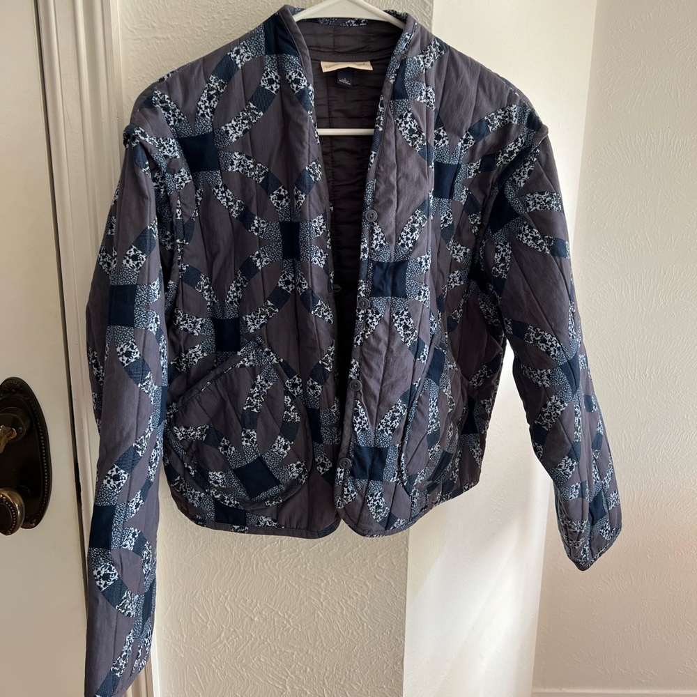 Universal Thread Small Quilted Coat